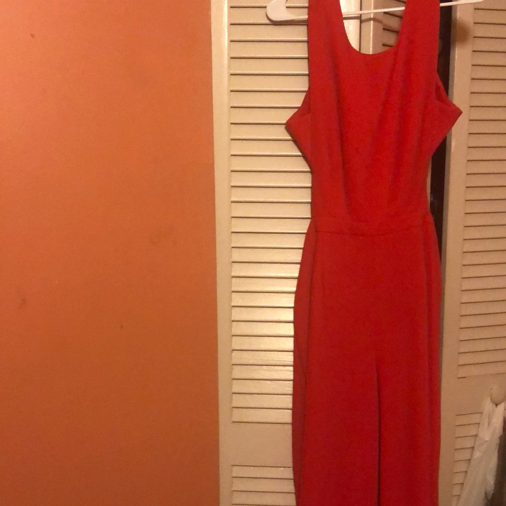 BCBGMAXAZRIA CORAL COLORED PEEKABOO BACK JUMPSUIT